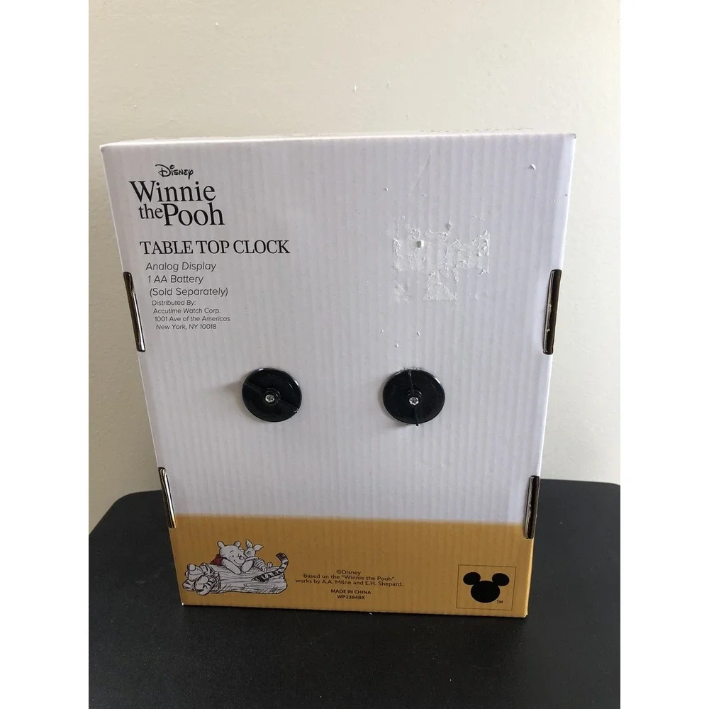 Disney Winnie the Pooh Tabletop Clock – Pooh & Friends Scene, New in‎ Box